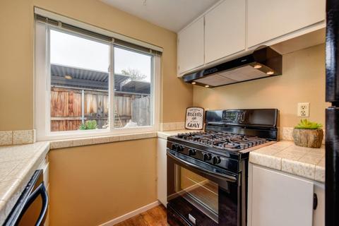 3945 Oak Villa Cir, Carmichael, CA 95608 photo 22