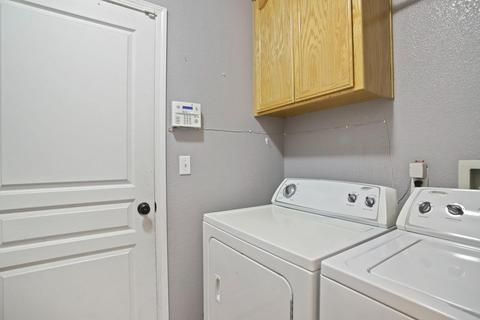 2065 Hyde Park Pl, Manteca, CA 95336 photo 38