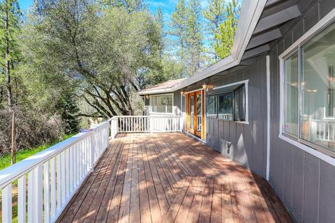 322 Pine Cone Way, Mountain Ranch, CA 95246 photo 5
