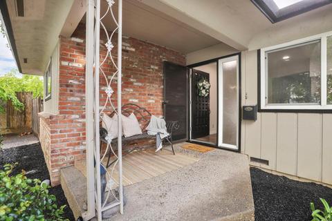 1124 Junewood Dr, Lodi, CA 95242 photo 3