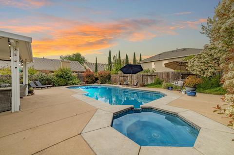 5208 Whisper Oaks Ln, Carmichael, CA 95608 photo 3