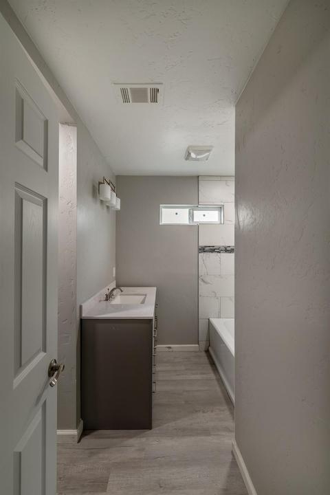 2125 6th St, Hughson, CA 95326 photo 15