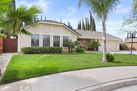 806 Susan St, Patterson, CA 95363 photo 2
