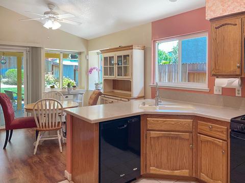 8132 Pinefield, Antelope, CA 95843 photo 7