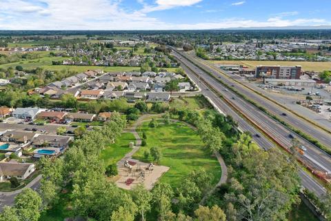 714 Need Ct, Galt, CA 95632 photo 17