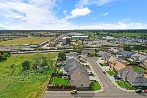 714 Need Ct, Galt, CA 95632 photo 11