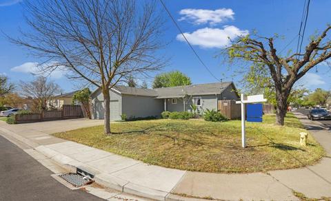 2105 Estep Dr, Modesto, CA 95350 photo 4