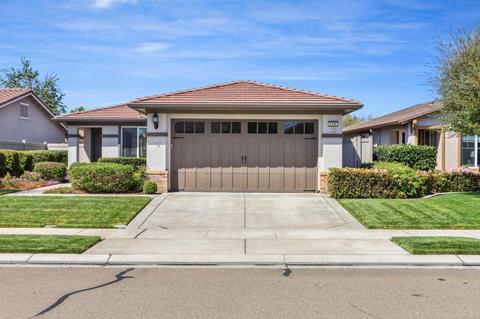 2335 Pepper Tree Ln, Manteca, CA 95336 photo 2