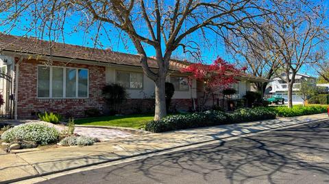 600 Derby Ln, Modesto, CA 95350 photo 1