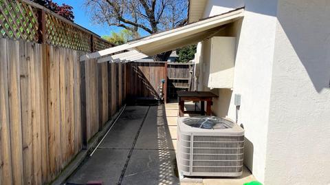 600 Derby Ln, Modesto, CA 95350 photo 29