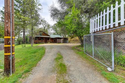 630 Sierra St, Jackson, CA 95642 photo 3