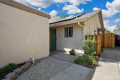 2105 E 8th St, Davis, CA 95618 photo 2