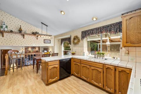 6260 Silverton Way, Carmichael, CA 95608 photo 13