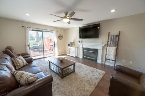 417 W Golf Cir, Manteca, CA 95337 photo 8