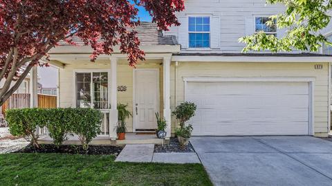 879 Mason Ct, Tracy, CA 95377 photo 2