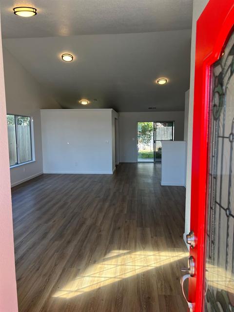 1733 Chesapeake Ave, Modesto, CA 95358 photo 5