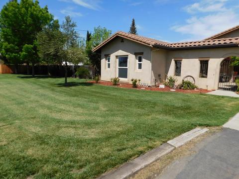 72 Hupp, Planada, CA 95365 photo 2