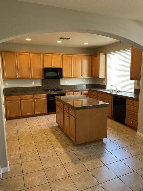 1152 Terry Ln, Tracy, CA 95376 photo 14