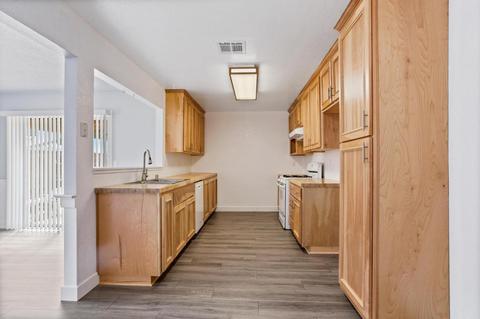 1362 7th St, Ripon, CA 95366 photo 8