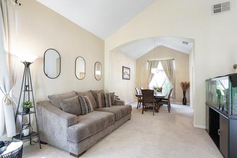 8025 Arum Pl, Antelope, CA 95843 photo 5