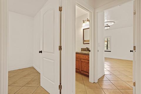 4206 Esmar Rd, Ceres, CA 95307 photo 11