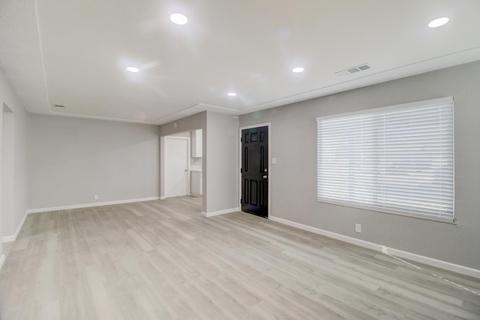2912 Garrison St, Ceres, CA 95307 photo 5
