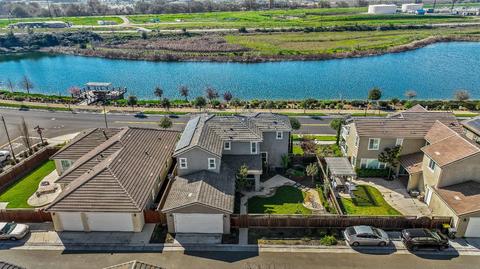 699 Lakeside Dr, Lathrop, CA 95330 photo 5