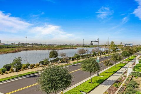 699 Lakeside Dr, Lathrop, CA 95330 photo 42