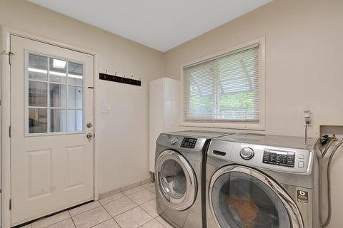 3320 Garfield Ave, Carmichael, CA 95608 photo 14