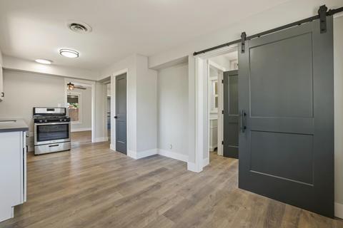 1136 E Morris Ave, Modesto, CA 95350 photo 12