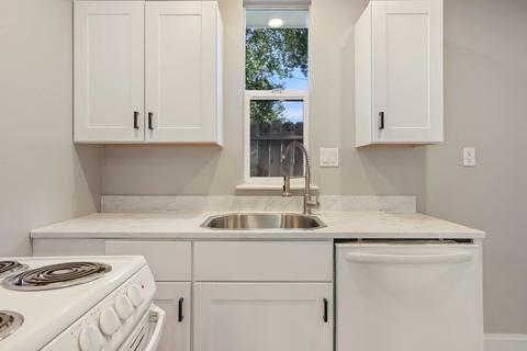 1136 E Morris Ave, Modesto, CA 95350 photo 49
