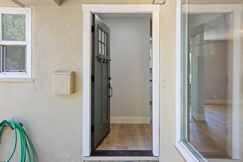 1136 E Morris Ave, Modesto, CA 95350 photo 4