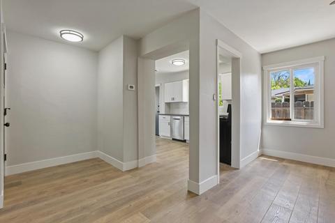 1136 E Morris Ave, Modesto, CA 95350 photo 10