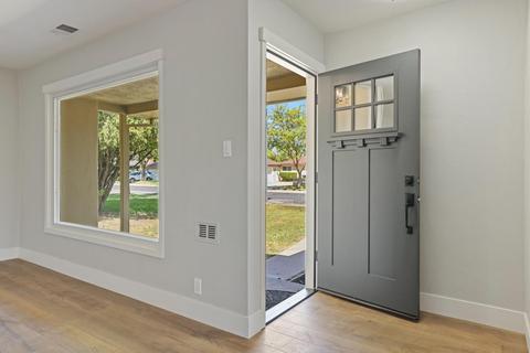 1136 E Morris Ave, Modesto, CA 95350 photo 5