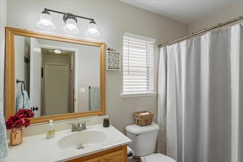 744 Jackolyn Dr, Manteca, CA 95336 photo 24
