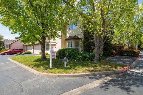 3837 Olivebranch Ln, Carmichael, CA 95608 photo 3