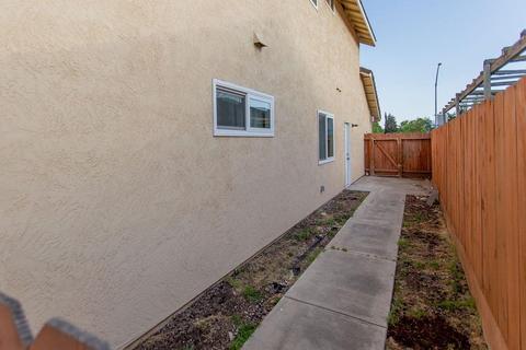 357 Castile Ln, Turlock, CA 95382 photo 27