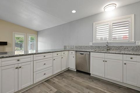 1205 Lillian Dr, Modesto, CA 95355 photo 9