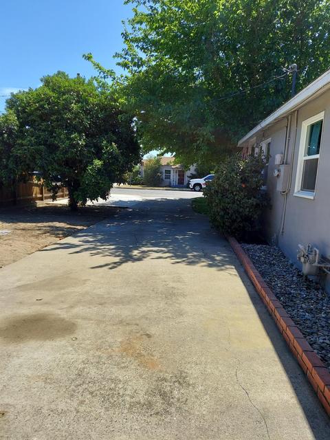 1057 Park St, Turlock, CA 95380 photo 9