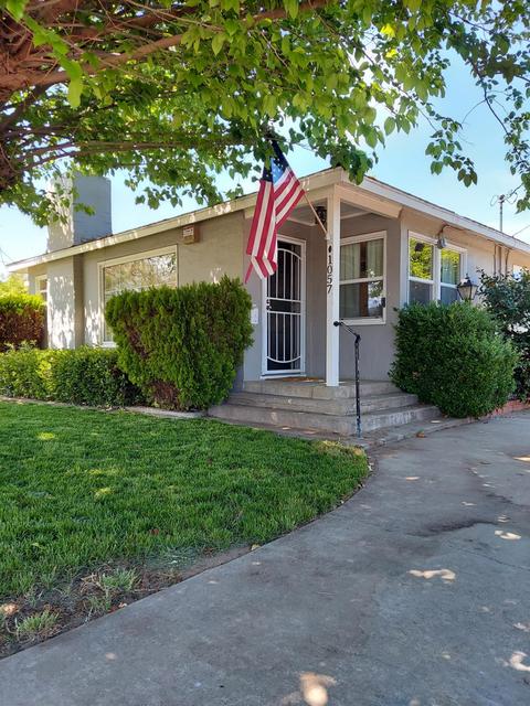 1057 Park St, Turlock, CA 95380 photo 1