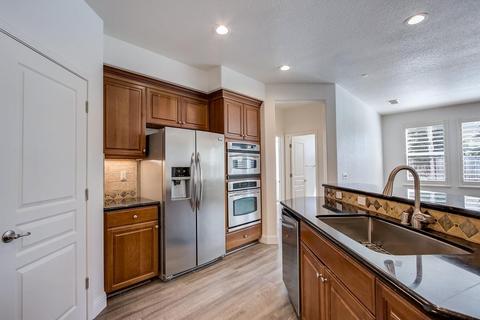 2248 Giannoni Way, Lodi, CA 95242 photo 4