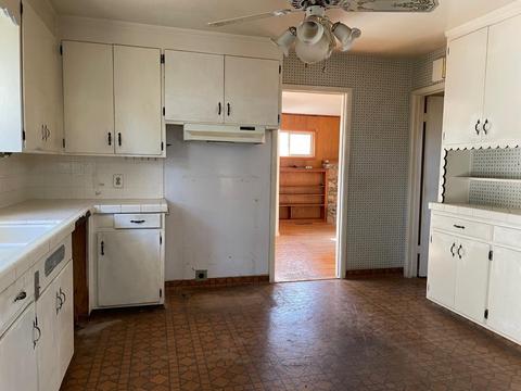 332 Linden Ave, Gustine, CA 95322 photo 8