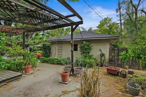 1018 Wellesley Ave, Modesto, CA 95350 photo 37