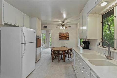 1018 Wellesley Ave, Modesto, CA 95350 photo 14