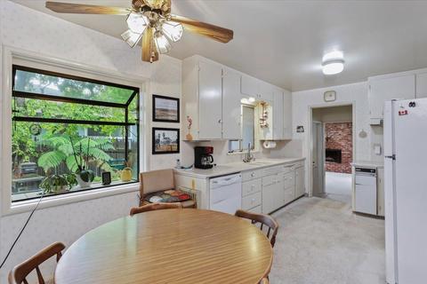 1018 Wellesley Ave, Modesto, CA 95350 photo 17