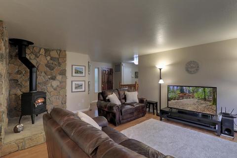 16434 Jon Eric Ct, Grass Valley, CA 95949 photo 3
