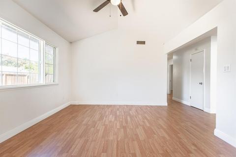 2101 Rose Ave, Modesto, CA 95355 photo 15