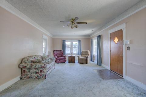 225 Poplar, Manteca, CA 95336 photo 9