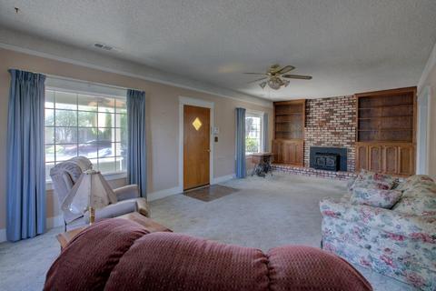 225 Poplar, Manteca, CA 95336 photo 6