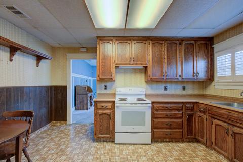 225 Poplar, Manteca, CA 95336 photo 14